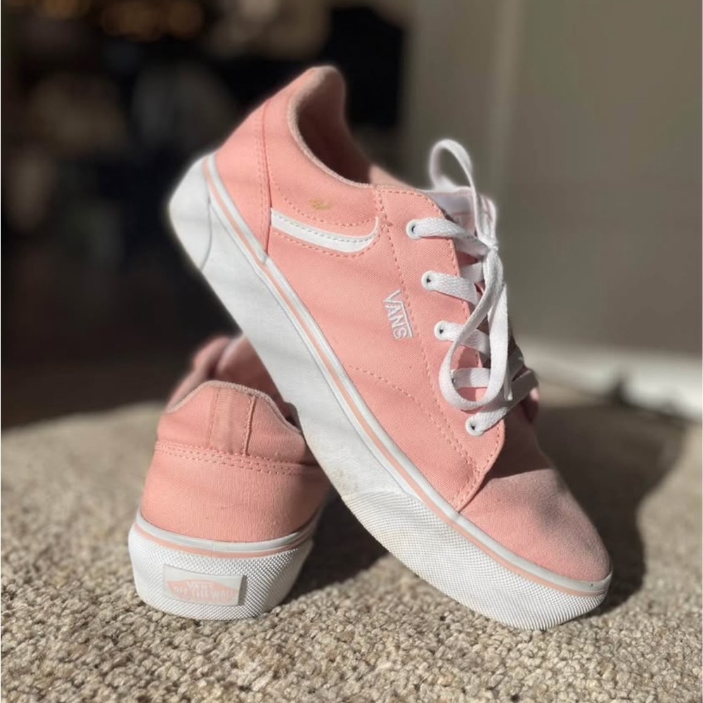 Vans - Picture 3 of 4